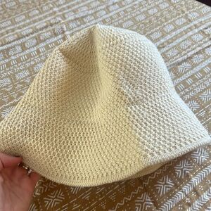 Women’s bucket hat